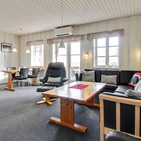 Apartment Alfkil - 2-3km From The Sea In Western Jutland By Interhome
